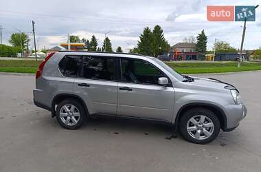 Позашляховик / Кросовер Nissan X-Trail 2010 в 