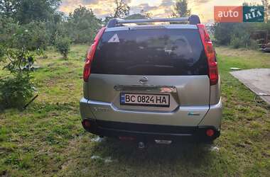 Внедорожник / Кроссовер Nissan X-Trail 2010 в 