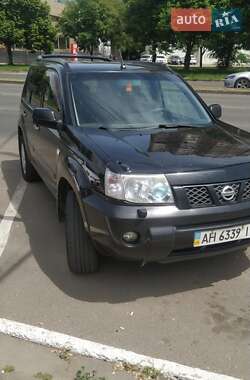 Внедорожник / Кроссовер Nissan X-Trail 2005 в 