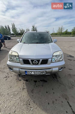 Позашляховик / Кросовер Nissan X-Trail 2004 в Новомиколаївці