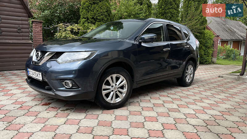 Nissan X-Trail 2015