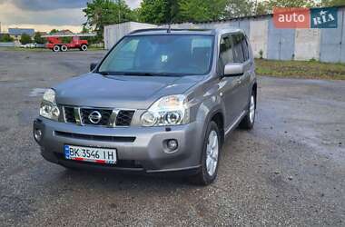 Позашляховик / Кросовер Nissan X-Trail 2007 в Рівному