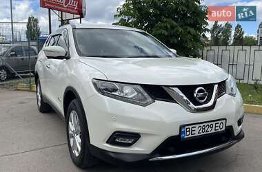 Позашляховик / Кросовер Nissan X-Trail 2015 в 