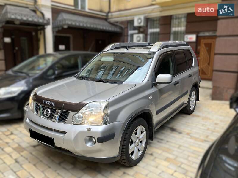 Позашляховик / Кросовер Nissan X-Trail 2008 в 