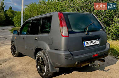 Позашляховик / Кросовер Nissan X-Trail 2001 в 