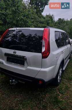 Внедорожник / Кроссовер Nissan X-Trail 2013 в 