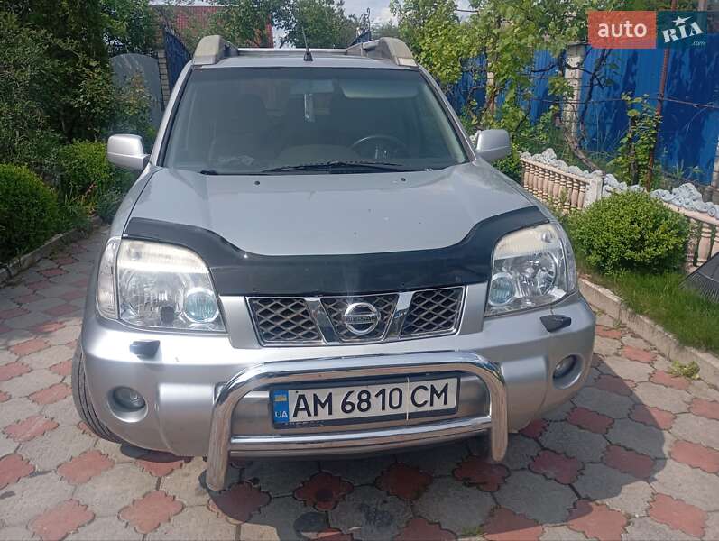 Позашляховик / Кросовер Nissan X-Trail 2006 в Звягелі