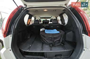 Позашляховик / Кросовер Nissan X-Trail 2012 в 