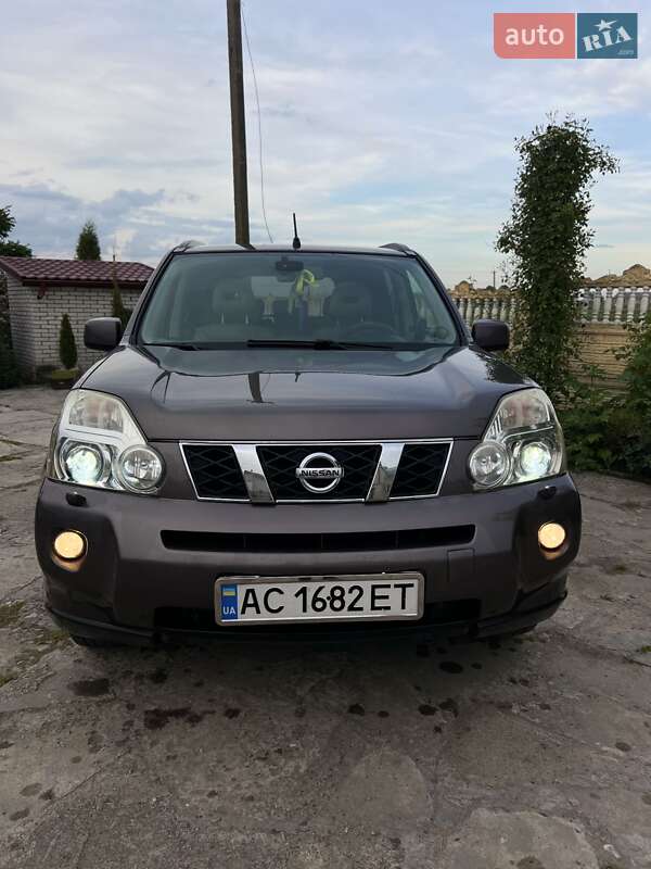 Внедорожник / Кроссовер Nissan X-Trail 2008 в Сокале