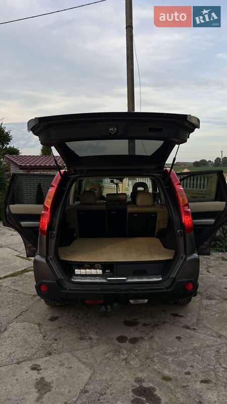 Внедорожник / Кроссовер Nissan X-Trail 2008 в Сокале