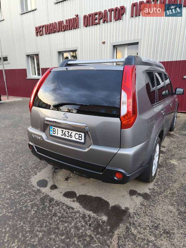 Внедорожник / Кроссовер Nissan X-Trail 2013 в Полтаве
