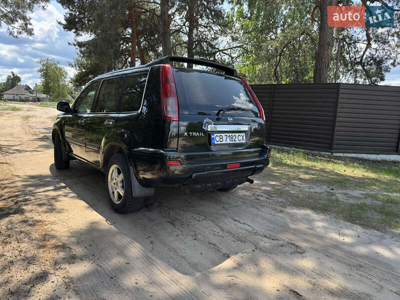 Внедорожник / Кроссовер Nissan X-Trail 2003 в Чернигове
