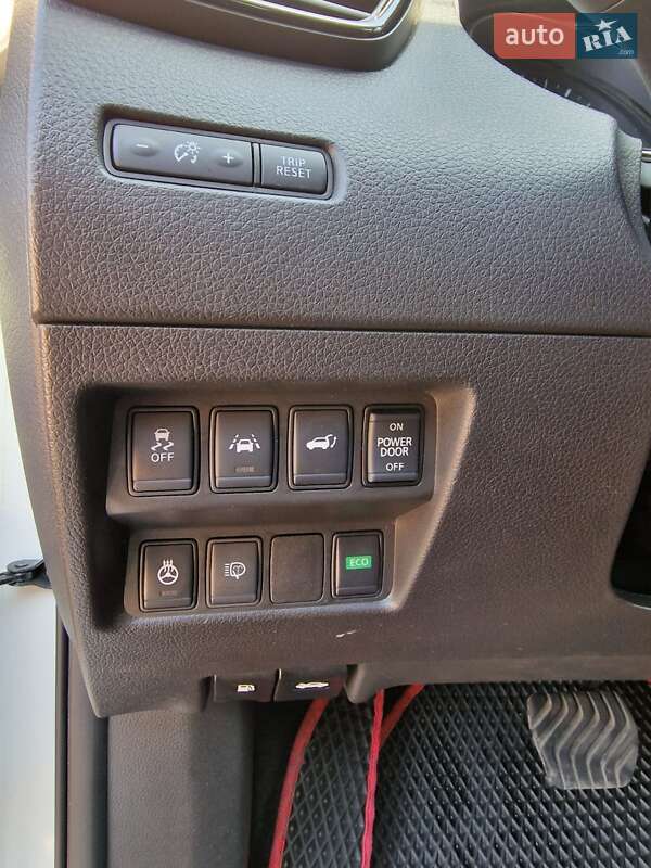 Позашляховик / Кросовер Nissan X-Trail 2017 в Києві