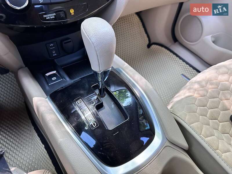 Внедорожник / Кроссовер Nissan X-Trail 2017 в Кропивницком