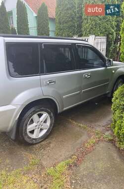 Внедорожник / Кроссовер Nissan X-Trail 2007 в 