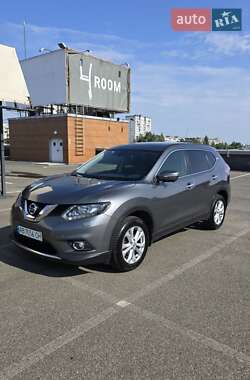 Внедорожник / Кроссовер Nissan X-Trail 2016 в Киеве