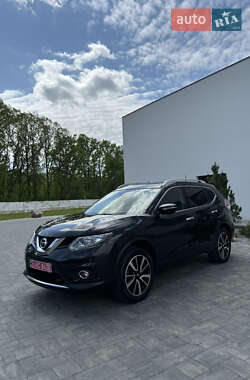 Позашляховик / Кросовер Nissan X-Trail 2017 в Луцьку