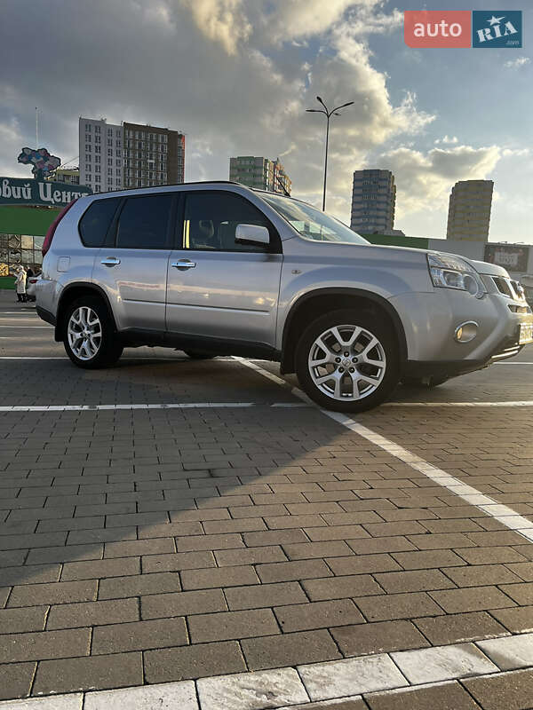 Позашляховик / Кросовер Nissan X-Trail 2012 в Одесі