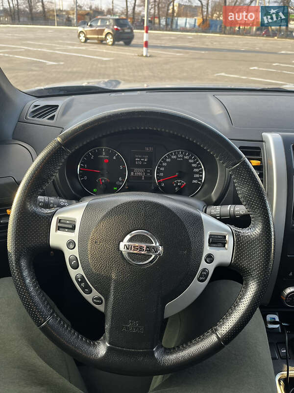 Позашляховик / Кросовер Nissan X-Trail 2012 в Одесі