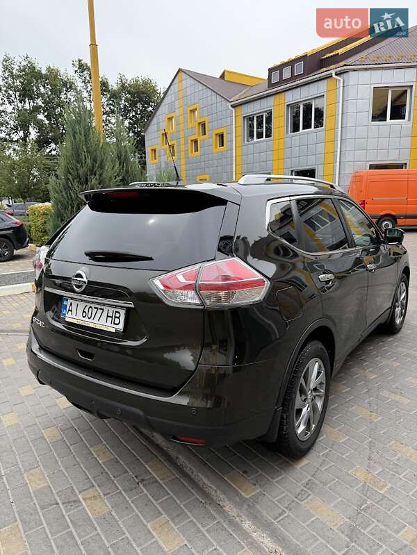 Позашляховик / Кросовер Nissan X-Trail 2016 в Києві