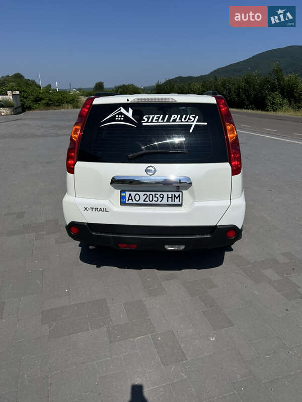 Внедорожник / Кроссовер Nissan X-Trail 2010 в Иршаве