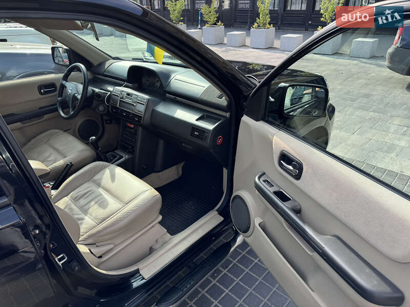 Внедорожник / Кроссовер Nissan X-Trail 2003 в Житомире