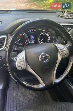 Внедорожник / Кроссовер Nissan X-Trail 2015 в Бердичеве