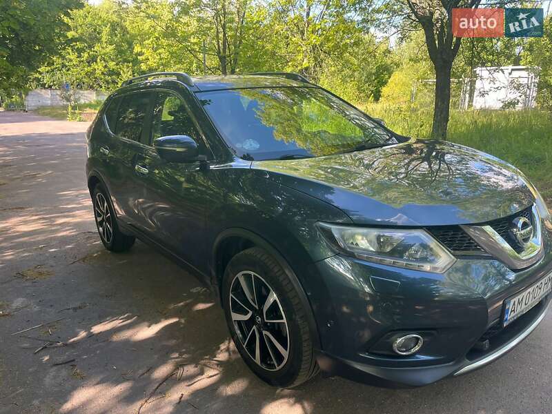 Позашляховик / Кросовер Nissan X-Trail 2015 в Бердичеві