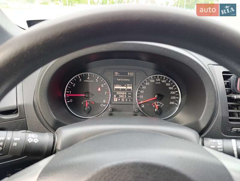 Позашляховик / Кросовер Nissan X-Trail 2012 в Києві