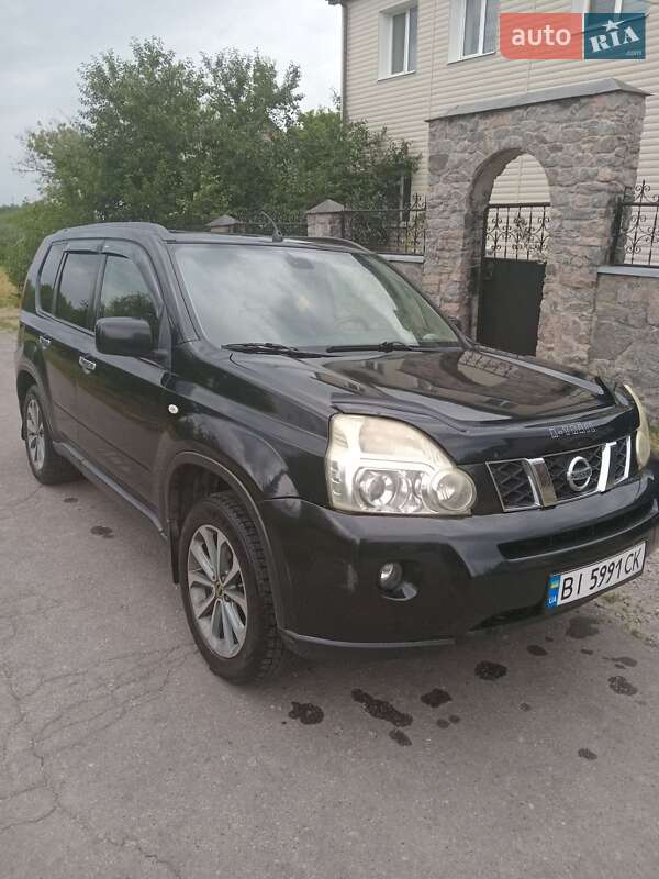 Позашляховик / Кросовер Nissan X-Trail 2007 в 