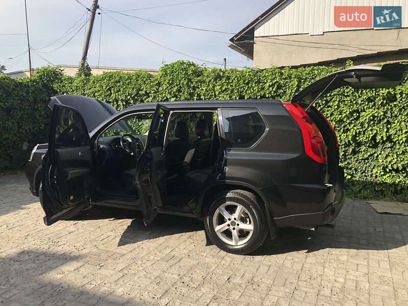 Внедорожник / Кроссовер Nissan X-Trail 2007 в Калуше