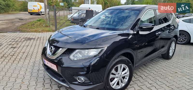 Внедорожник / Кроссовер Nissan X-Trail 2017 в Черновцах