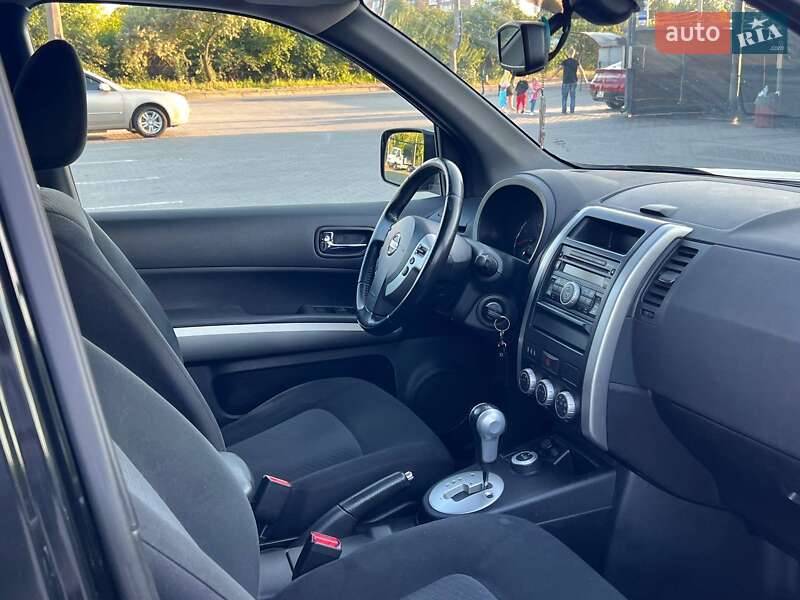 Позашляховик / Кросовер Nissan X-Trail 2011 в Хмельницькому