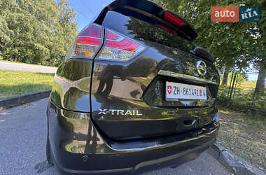 Позашляховик / Кросовер Nissan X-Trail 2016 в 