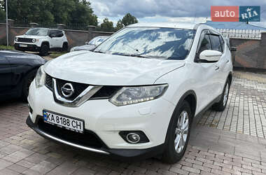 Внедорожник / Кроссовер Nissan X-Trail 2015 в Киеве