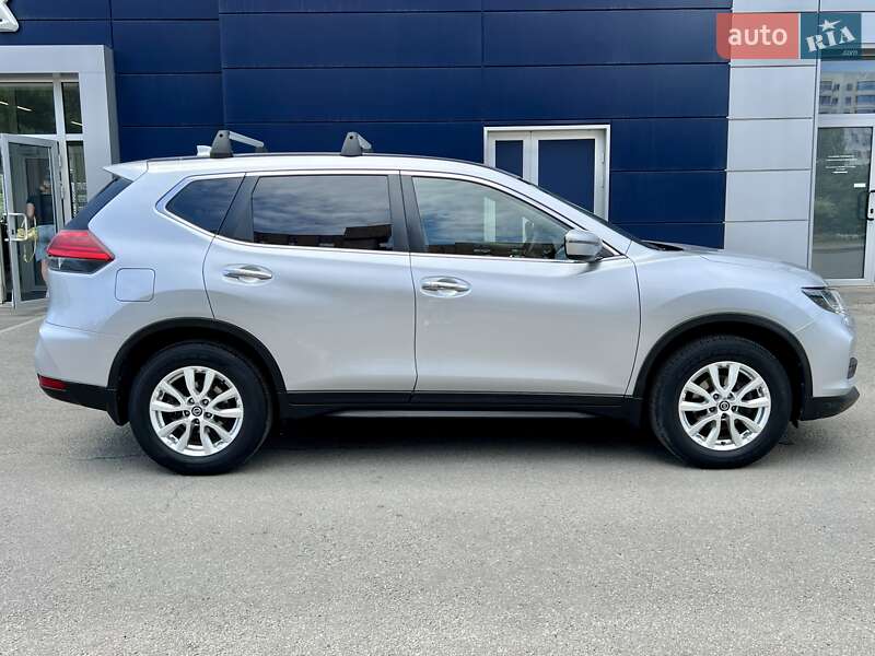 Позашляховик / Кросовер Nissan X-Trail 2017 в Харкові