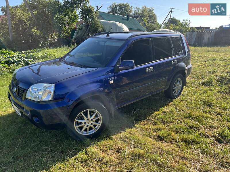 Позашляховик / Кросовер Nissan X-Trail 2004 в Луцьку