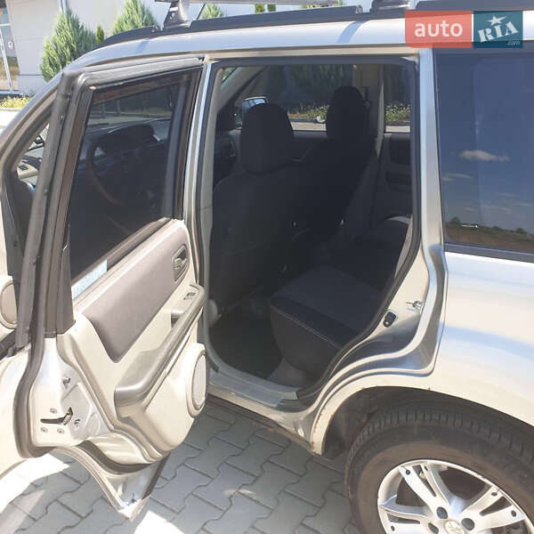 Позашляховик / Кросовер Nissan X-Trail 2005 в Києві