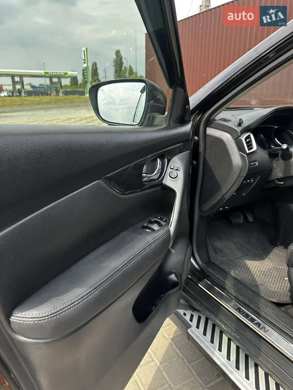 Позашляховик / Кросовер Nissan X-Trail 2016 в Бершаді