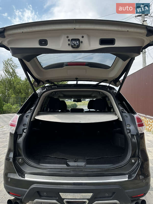 Позашляховик / Кросовер Nissan X-Trail 2016 в Бершаді