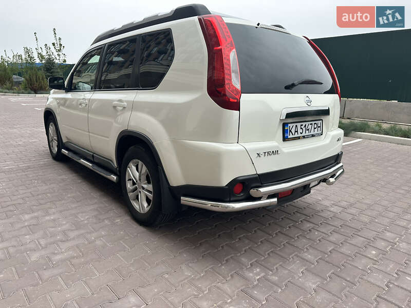 Внедорожник / Кроссовер Nissan X-Trail 2013 в Киеве