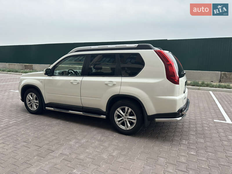 Внедорожник / Кроссовер Nissan X-Trail 2013 в Киеве