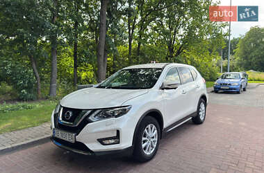Внедорожник / Кроссовер Nissan X-Trail 2018 в Гайсине
