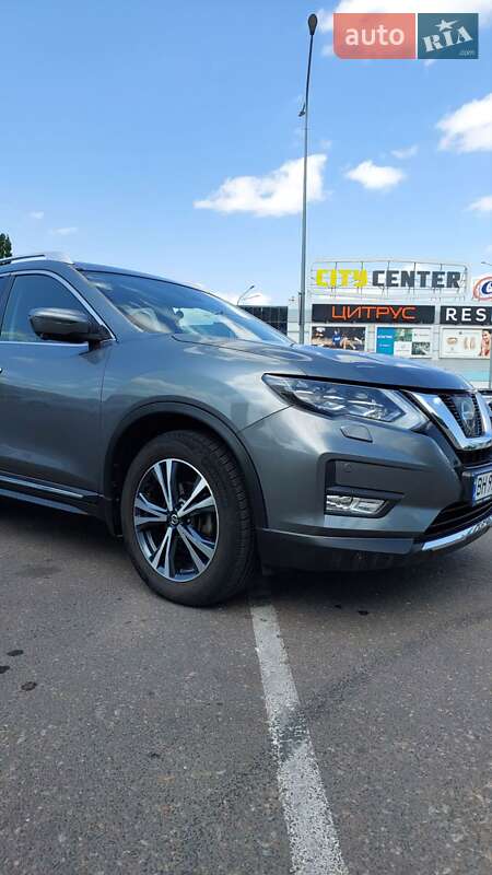 Внедорожник / Кроссовер Nissan X-Trail 2018 в Одессе