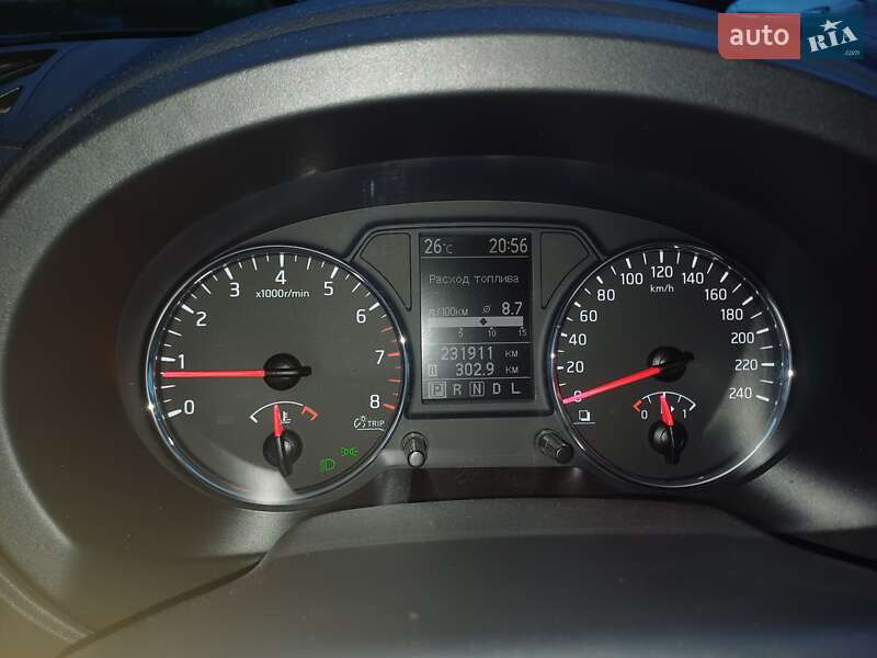 Позашляховик / Кросовер Nissan X-Trail 2012 в Києві