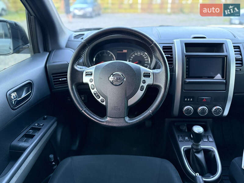 Внедорожник / Кроссовер Nissan X-Trail 2013 в Виннице