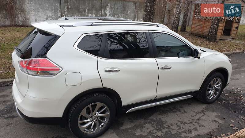 Внедорожник / Кроссовер Nissan X-Trail 2017 в Лубнах