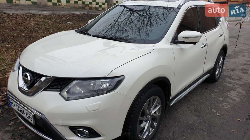 Внедорожник / Кроссовер Nissan X-Trail 2017 в Лубнах