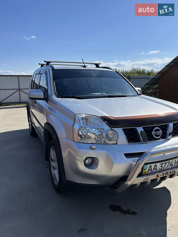 Внедорожник / Кроссовер Nissan X-Trail 2008 в Киеве