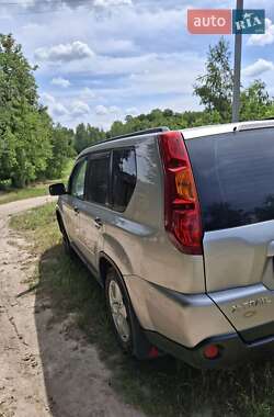 Внедорожник / Кроссовер Nissan X-Trail 2007 в 